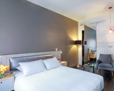 Nu Hotel