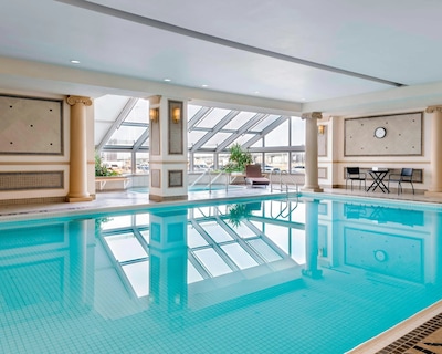 Sheraton Gateway Hotel in Toronto International Airport