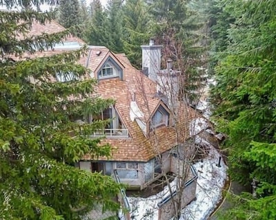Gleneagle Townhouse