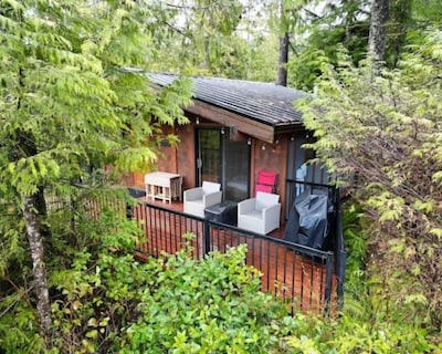 Port Place Cabin