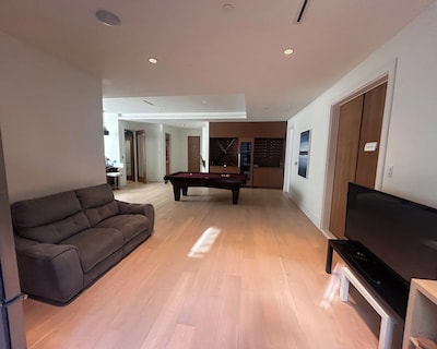 Cozy Suite In Vancouver West