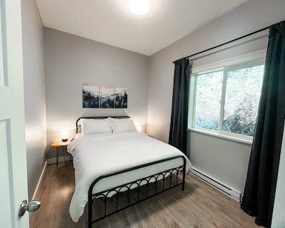 Stylish 2-bedroom Home With Wifi In Sooke