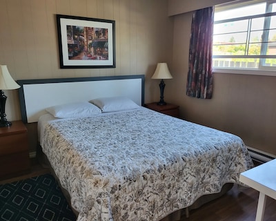 River Heights Motel
