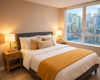 Classy Downtown Vancouver Apartment Near Rogers Arena