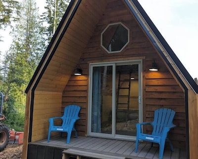Tree Ring Cabin on 33 Acre Farm