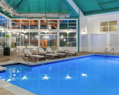 Gibsons Garden Hotel