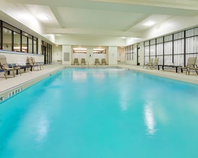 Holiday Inn Toronto Downtown Centre By Ihg