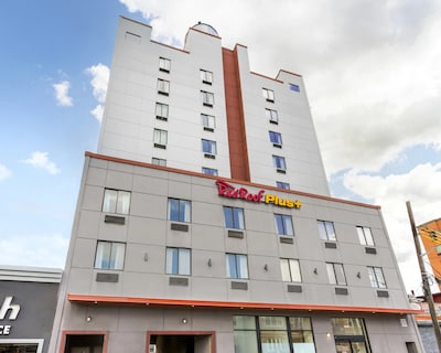Red Roof PLUS+ Jamaica NY – JFK Airport