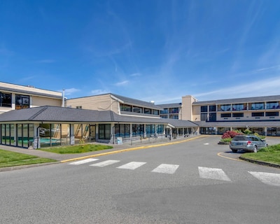 The Bayside Oceanfront Resort