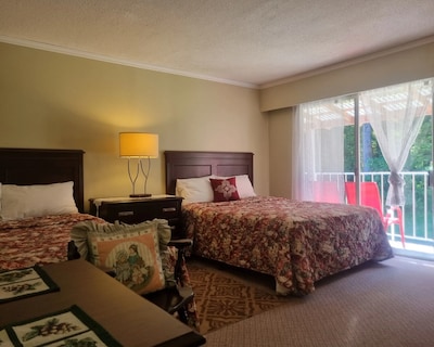 Pioneer Inn by the River