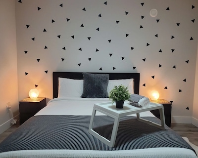 Lux Modern 2BR Radiant Suite+Free Parking