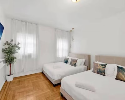 Spacious 3BR Luxe Escape near NYC