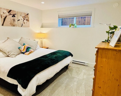 Sidney Sunset Suites