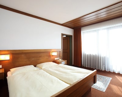 Hotel Post Karlon