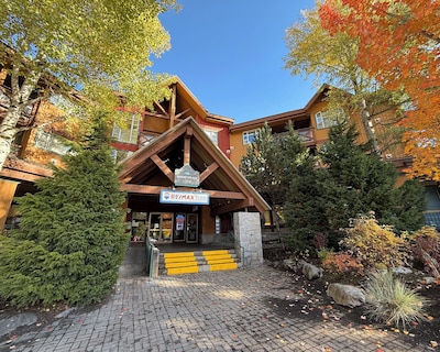 Spacious 1br Retreat In Central Whistler Village – 700+ Sq Ft! W/ Free Parking