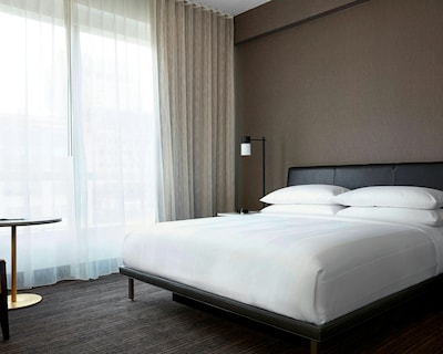 New York Marriott at the Brooklyn Bridge