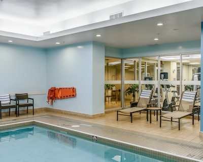 Courtyard by Marriott Toronto Downtown