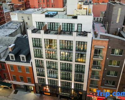NobleDEN Hotel