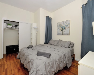 Elegant 2-Bedroom in UES! Near NYC’s Top Museums!