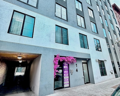 ROSE HOTEL BRONX