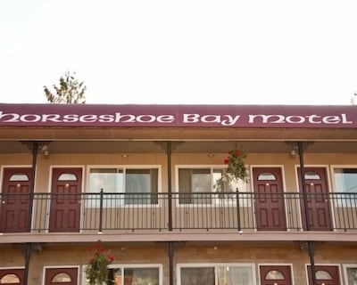 The Classic Horseshoe Bay Motel