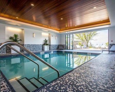 Qualicum Beach Ocean Suites